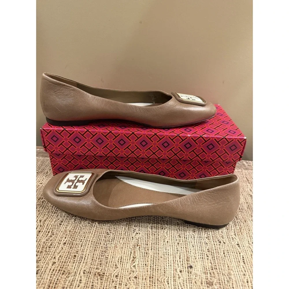 Tory Burch Georgia Tripon Cristal Baby Ballet Flat Shoes Almond‎ Flour Size 9.5